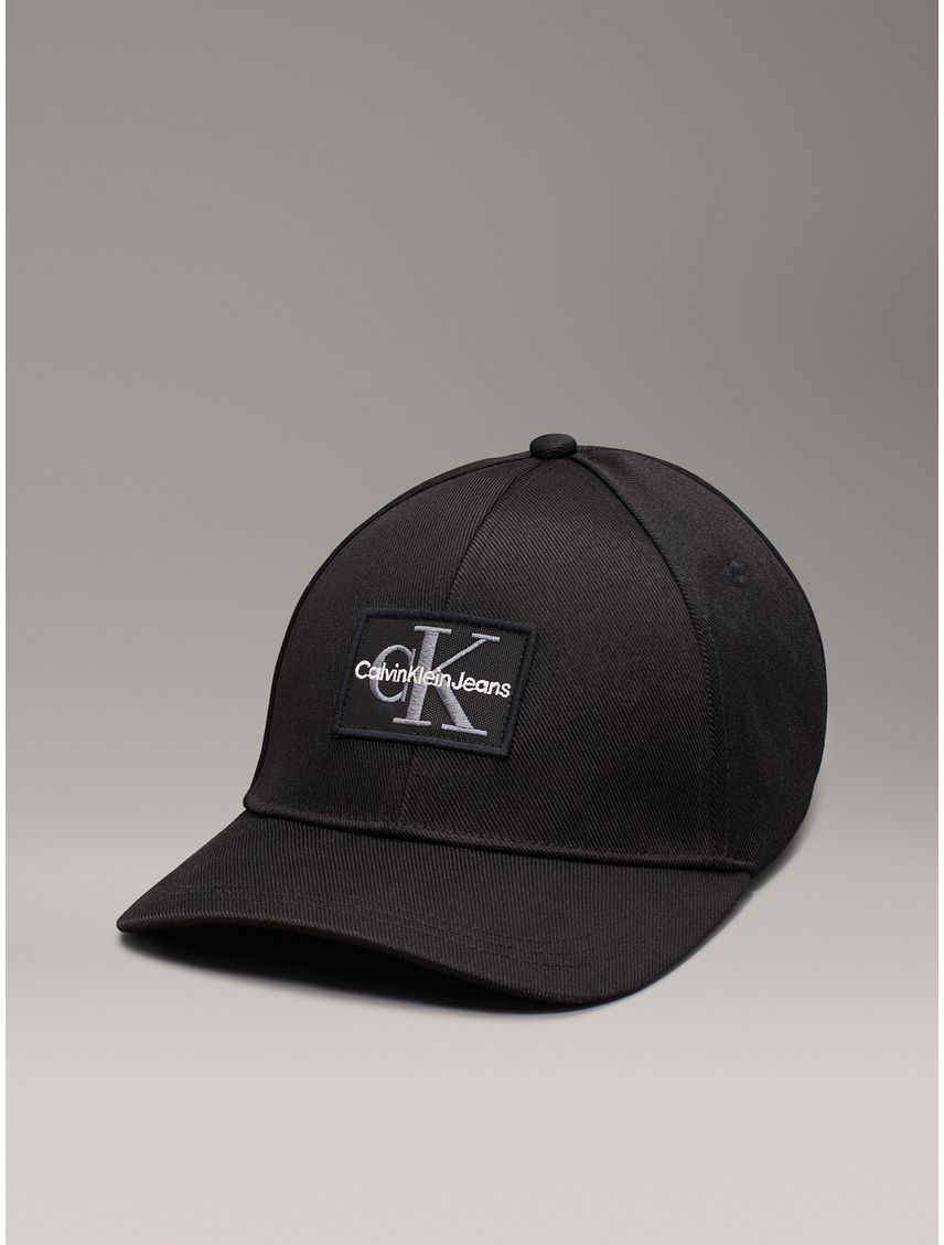 Gorra negra de sarga con cálida felpa