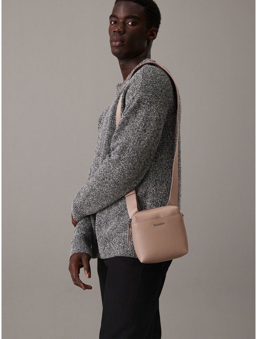 Bolso gris reporter cuadrado