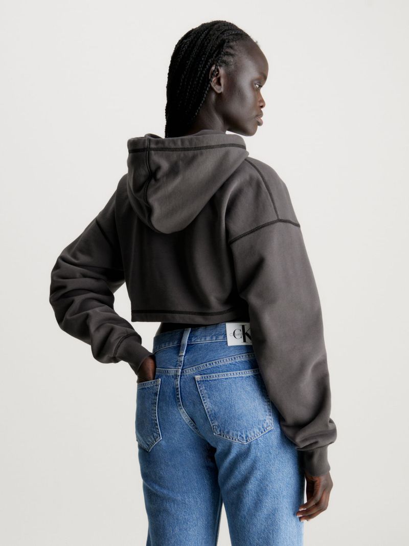 buzo-negro-cropped-con-gorro-y-monograma-para-mujer