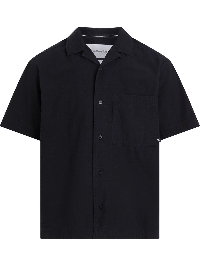 camisa-negra-manga-corta-bolsillo