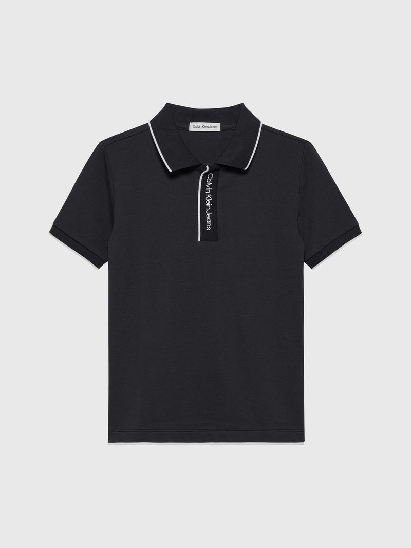 polo-negro-logo-en-cuello-para-nino