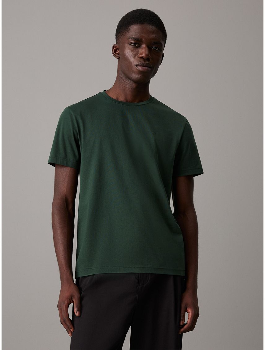 Camiseta verde de algodón con parche de goma