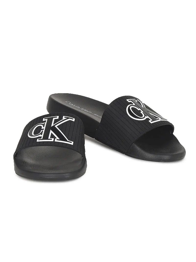 sandalias-negro-ligeras-monograma