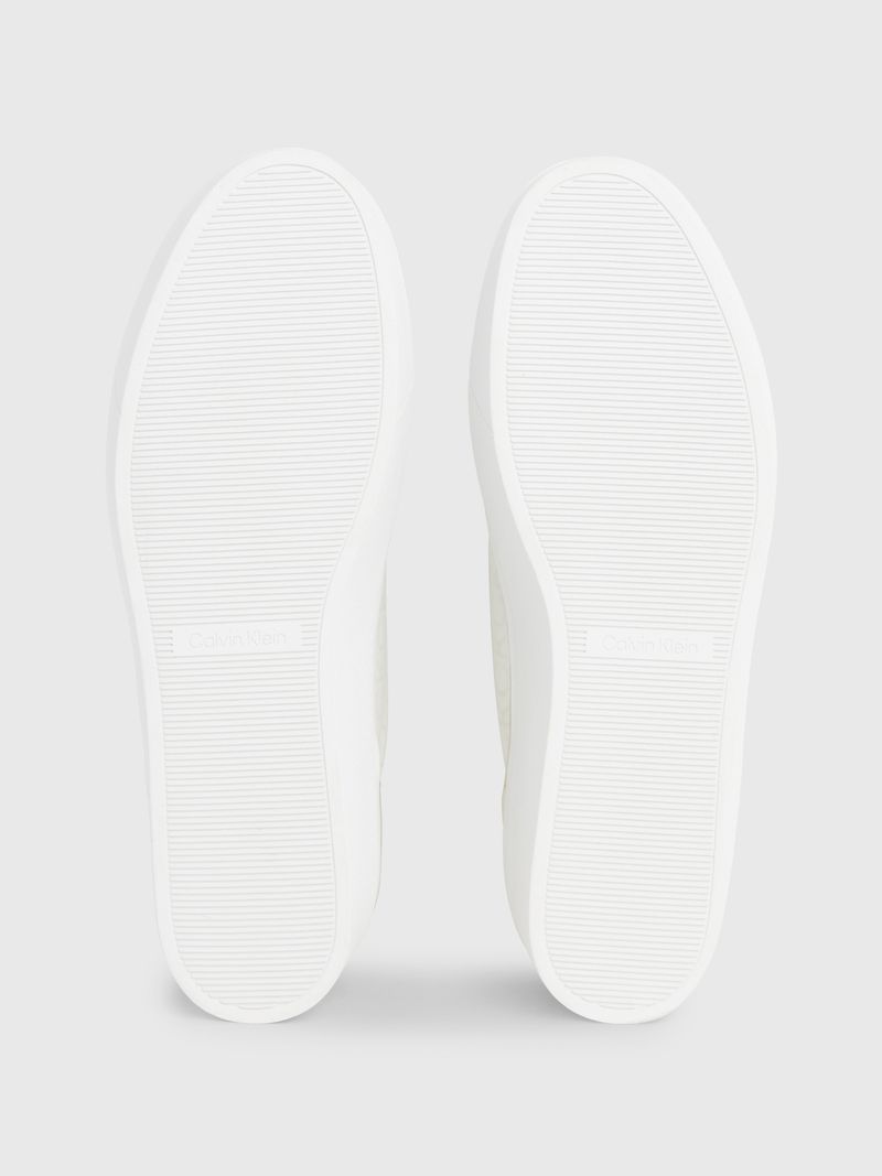 tenis-blanco-blanco-con-plataforma-y-monograma