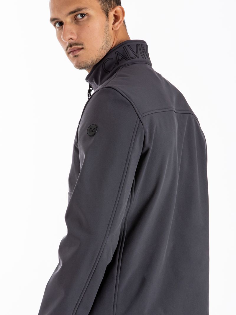 chaqueta-gris-rompeviento-suave-con-cremallera-para-hombre