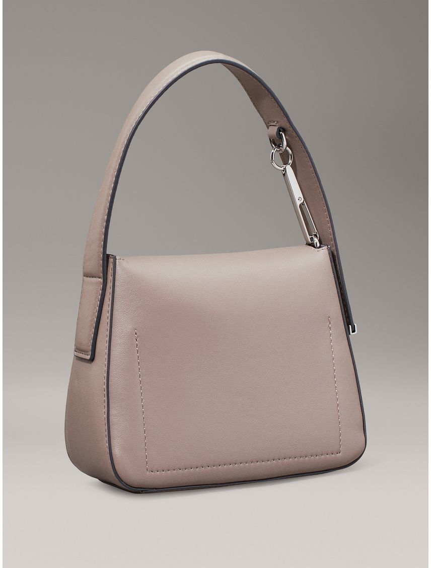Bolso gris de mano pequeño