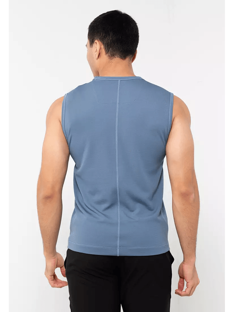 camiseta-azul-deportiva-moderna-para-hombre