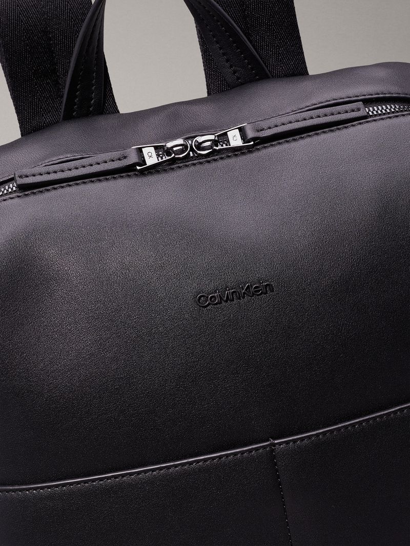 morral-negro-cuadrado-essential