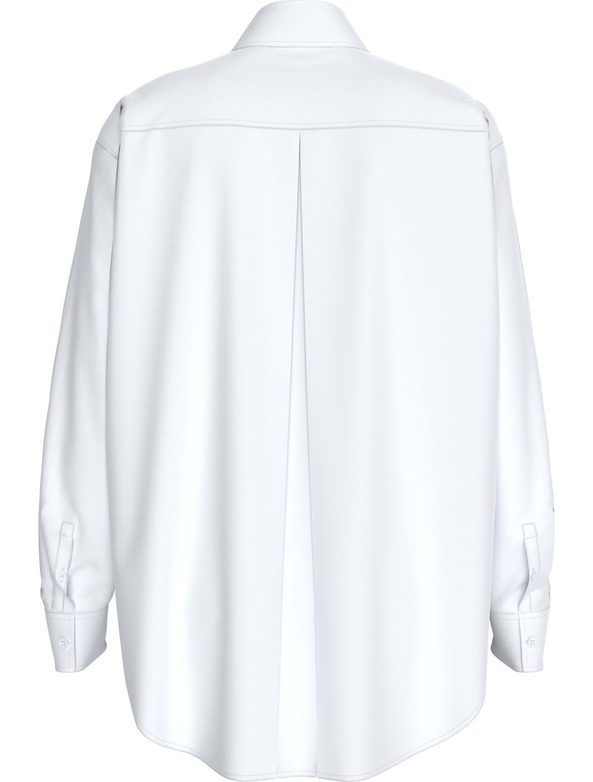Camisa blanca relaxed con bolsillo