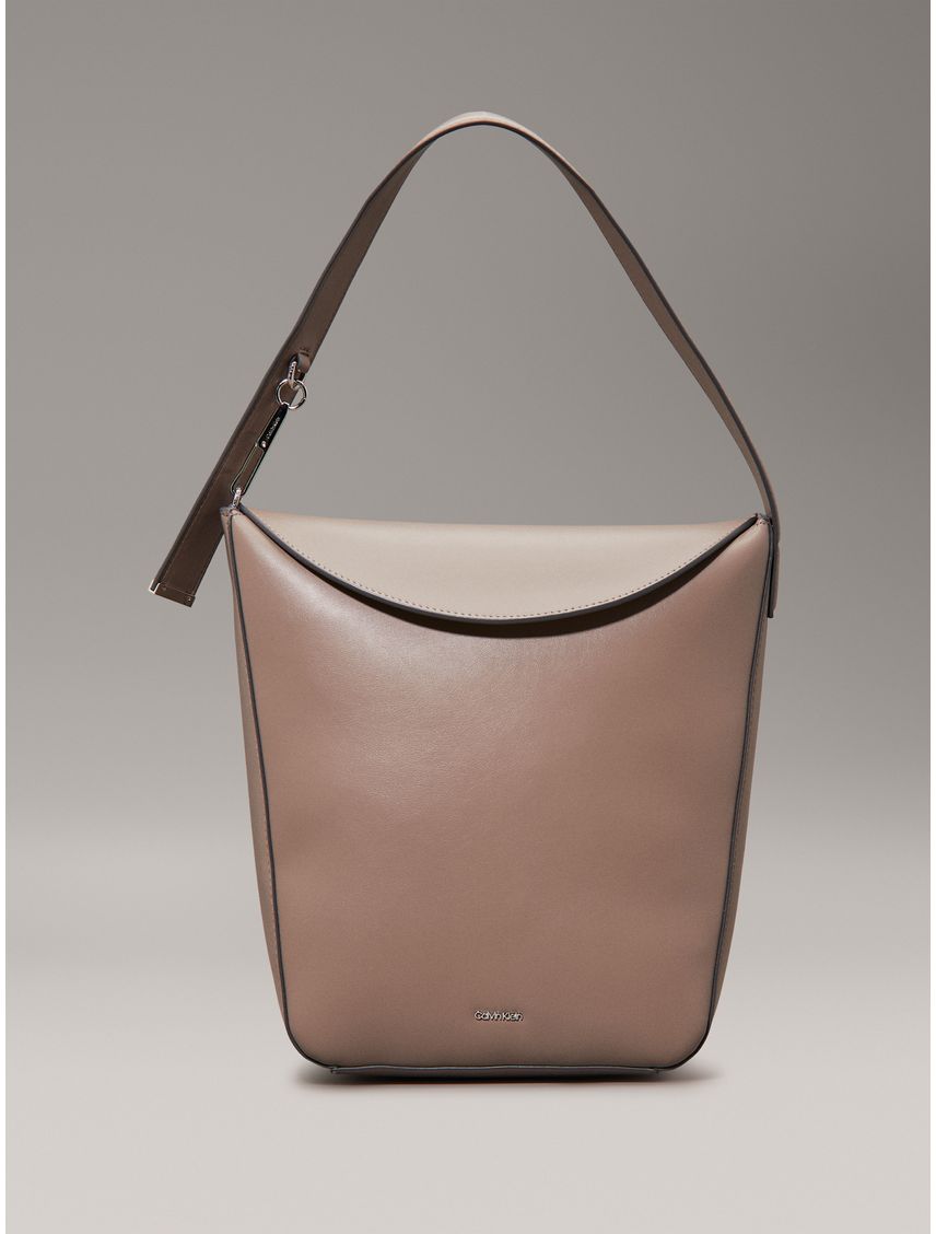 Bolso gris saco soft sculp