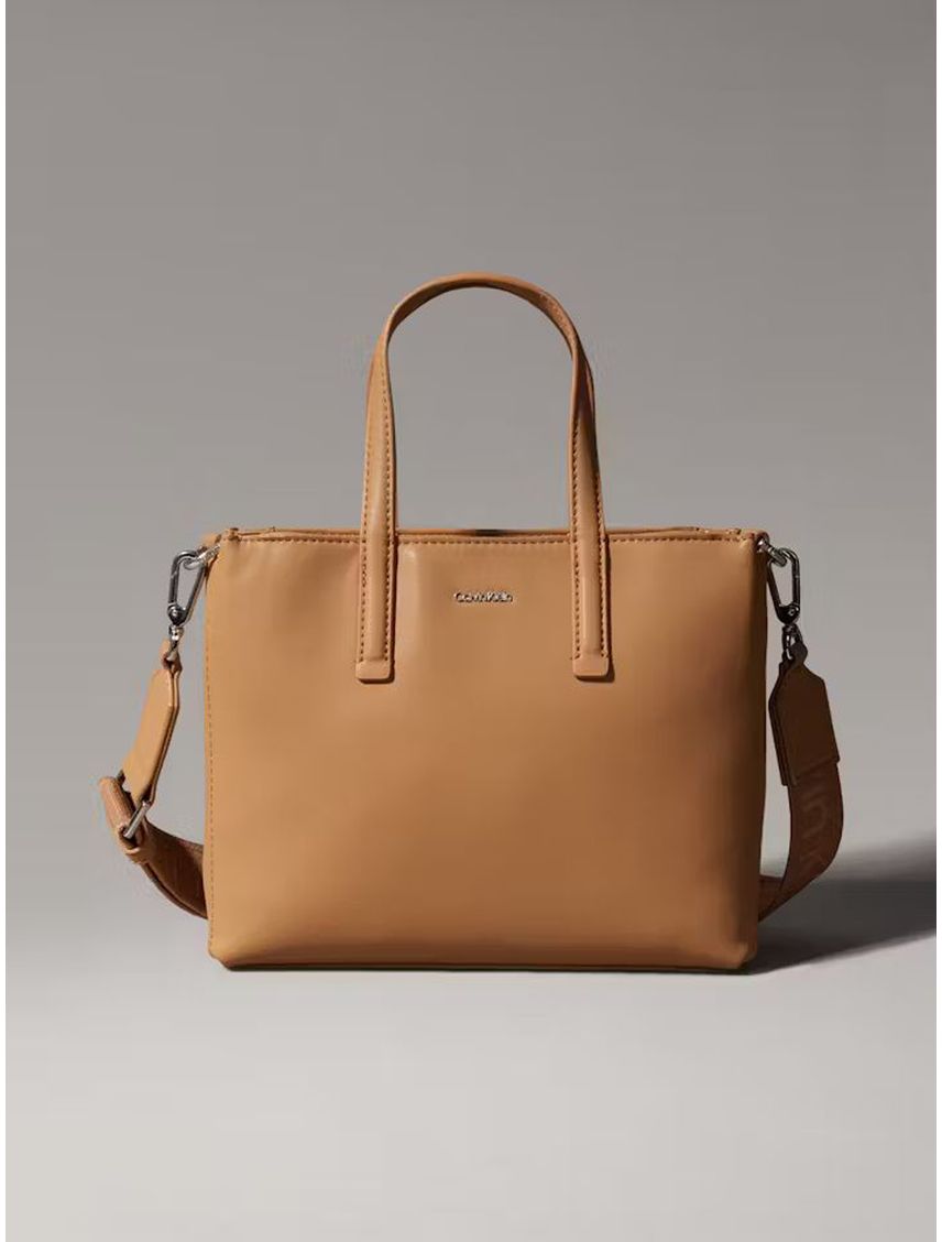 Bolso beige tote pequeño