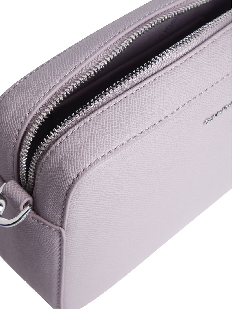 bolso-morado-cruzado-ck-must