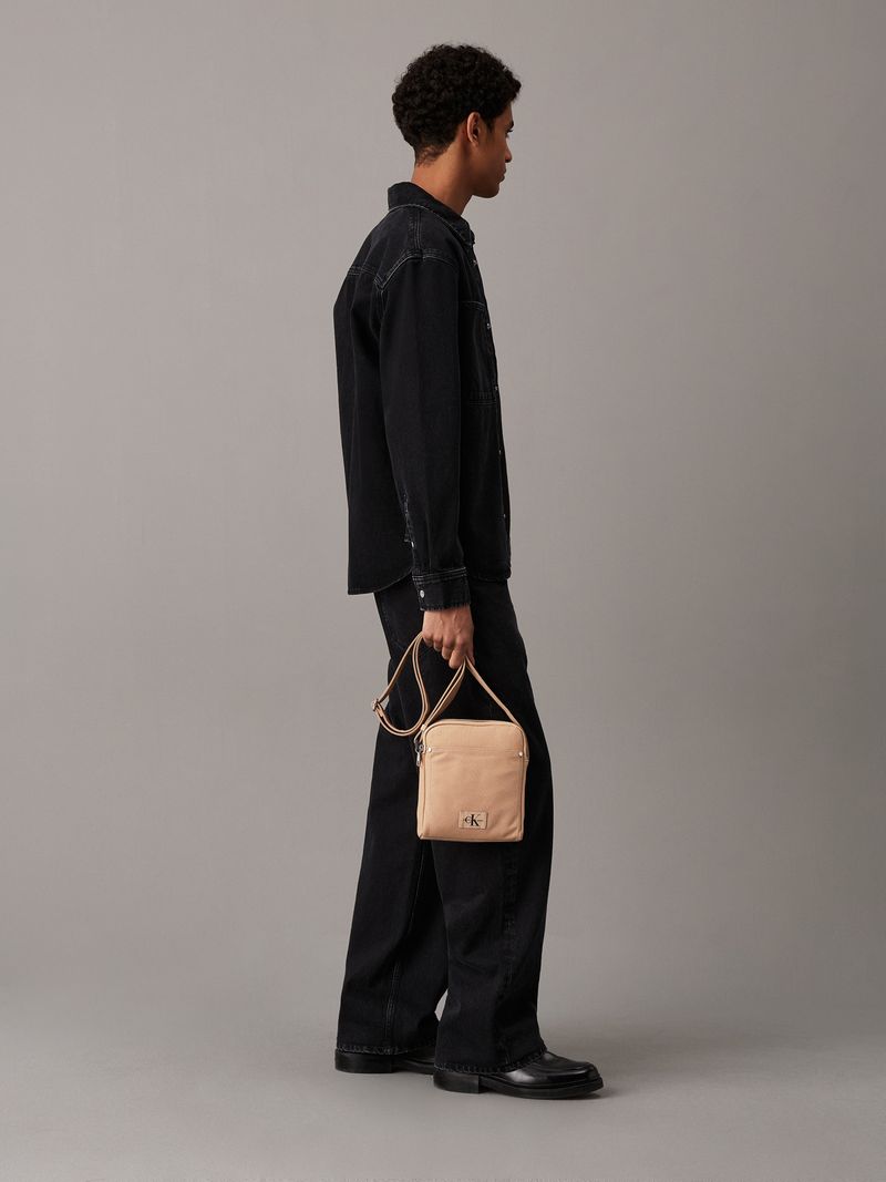 bolso-naranja-reporter
