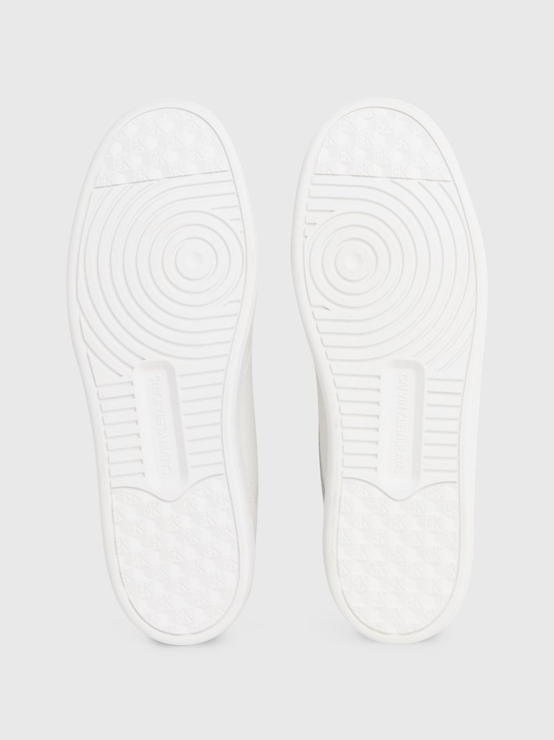 tenis-blanco-blanco-casuales-con-logo
