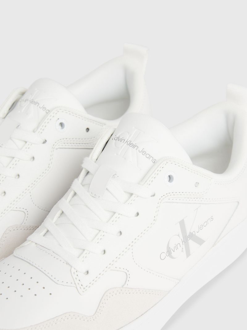 tenis-blanco-blanco-casuales-con-logo