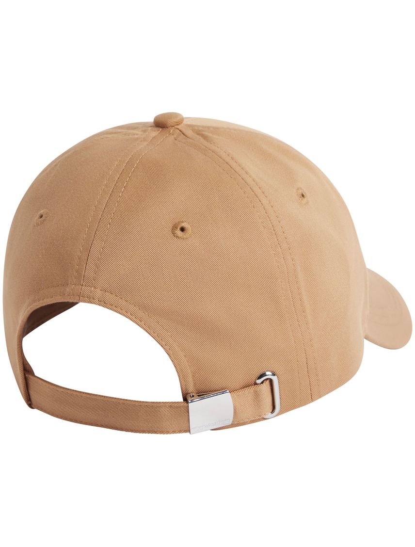 Gorra beige con monograma bordado