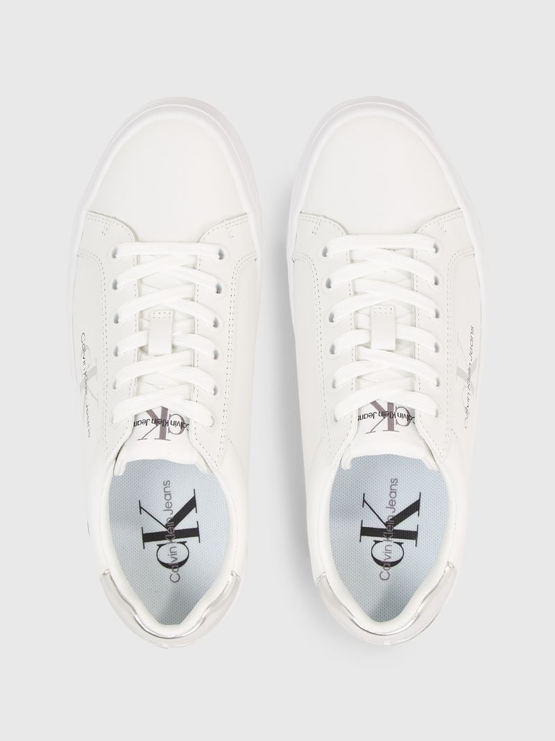 tenis-blanco-de-plataforma-de-cuero