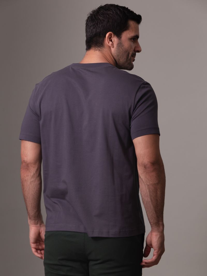 camiseta-negra-grafico-sello-nyc