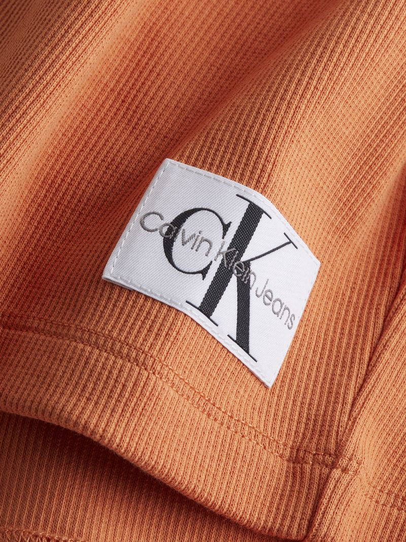 label-4