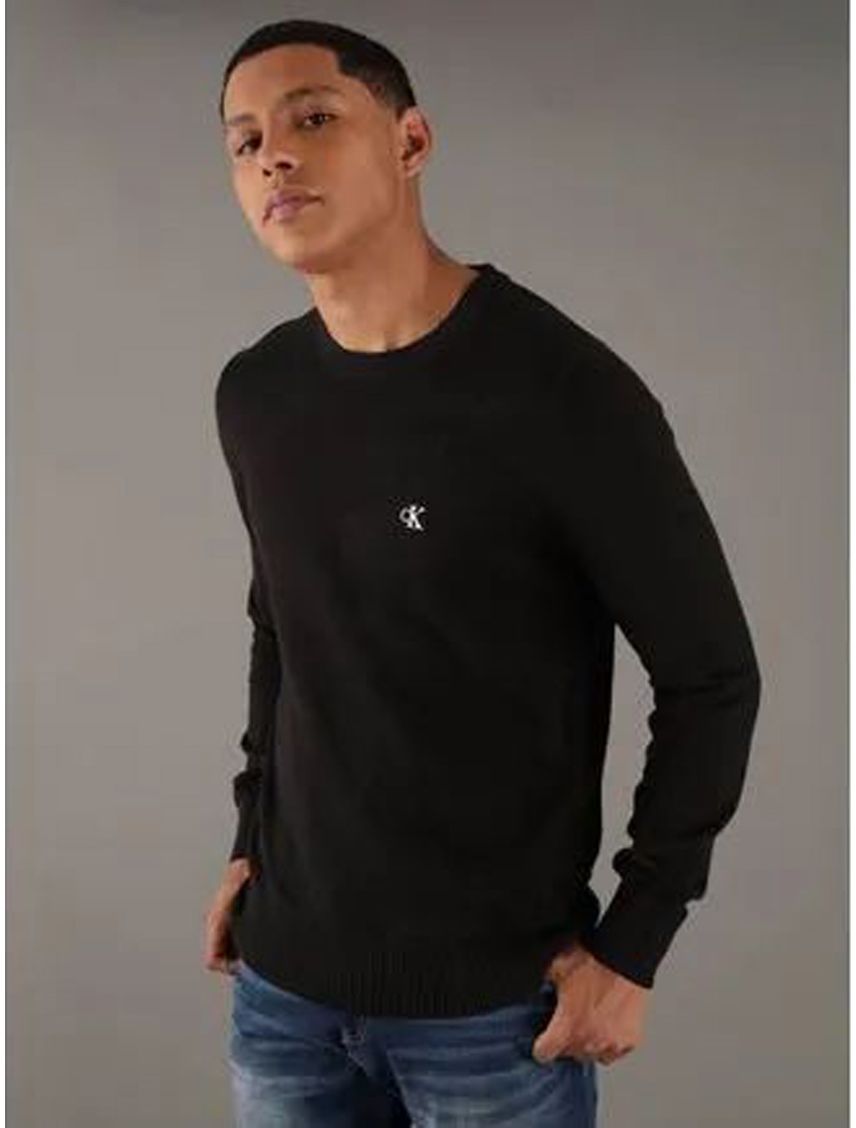 Saco negro tejido moderno con cuello redondo