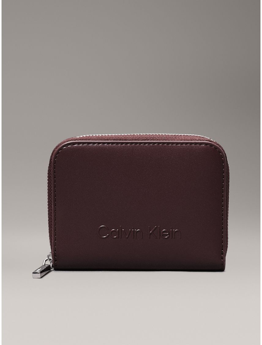 Billetera roja con cremallera en el contorno con RFID