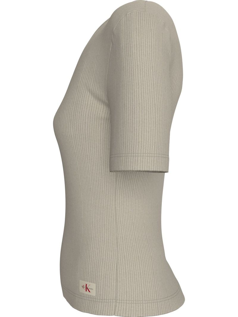 camiseta-gris-slim-canale-cuello-en-v