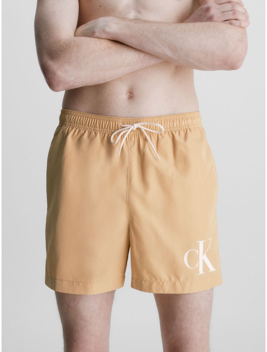 Bermuda Beige De Largo Medio Con Cordón - Ck Monogram