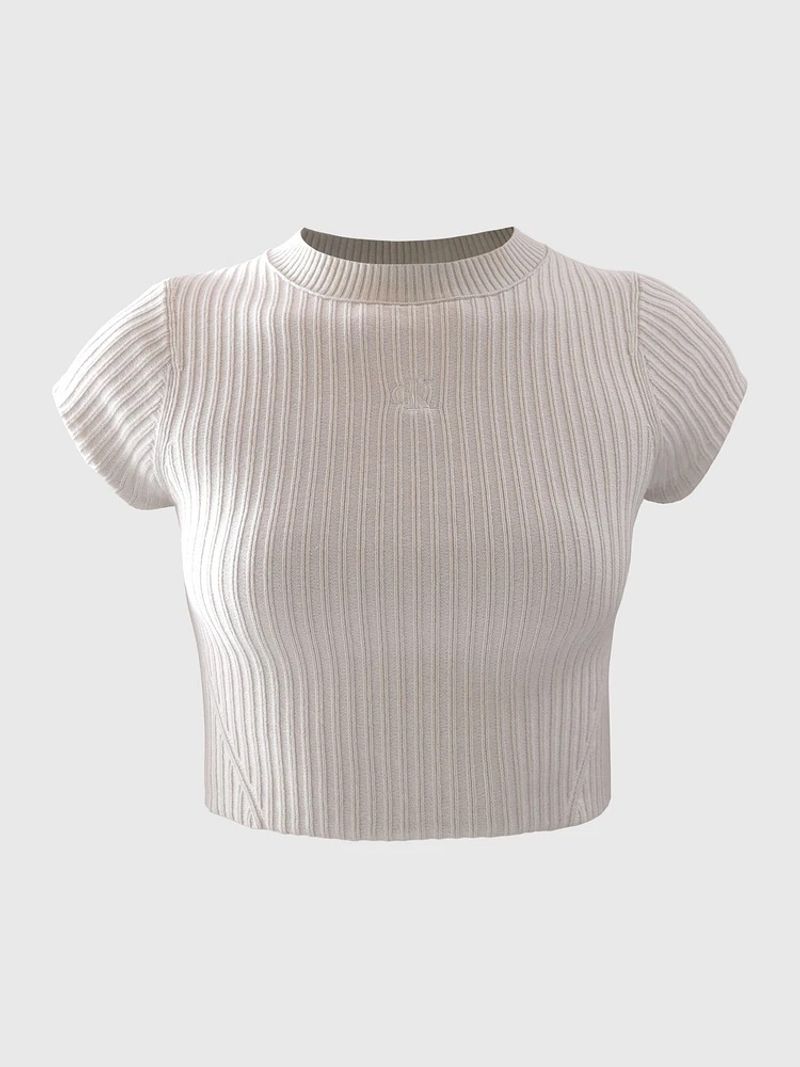 camiseta-beige-cropped-manga-corta-para-mujer