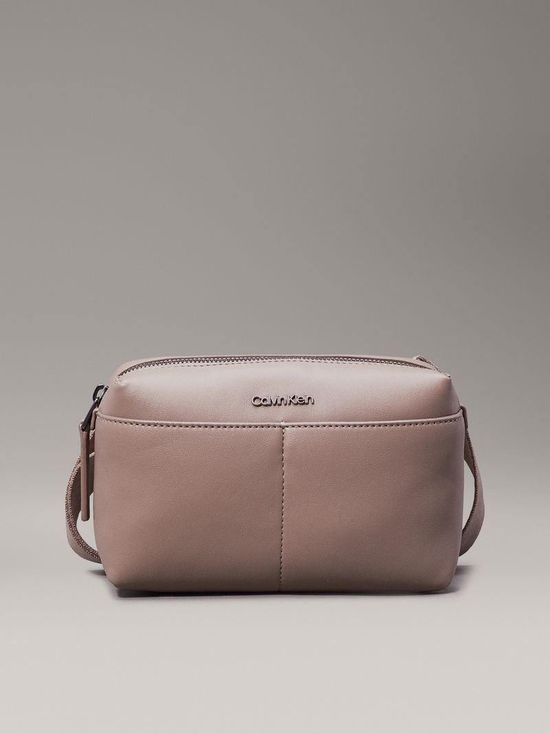 bolso-gris-cruzado-clean-essential