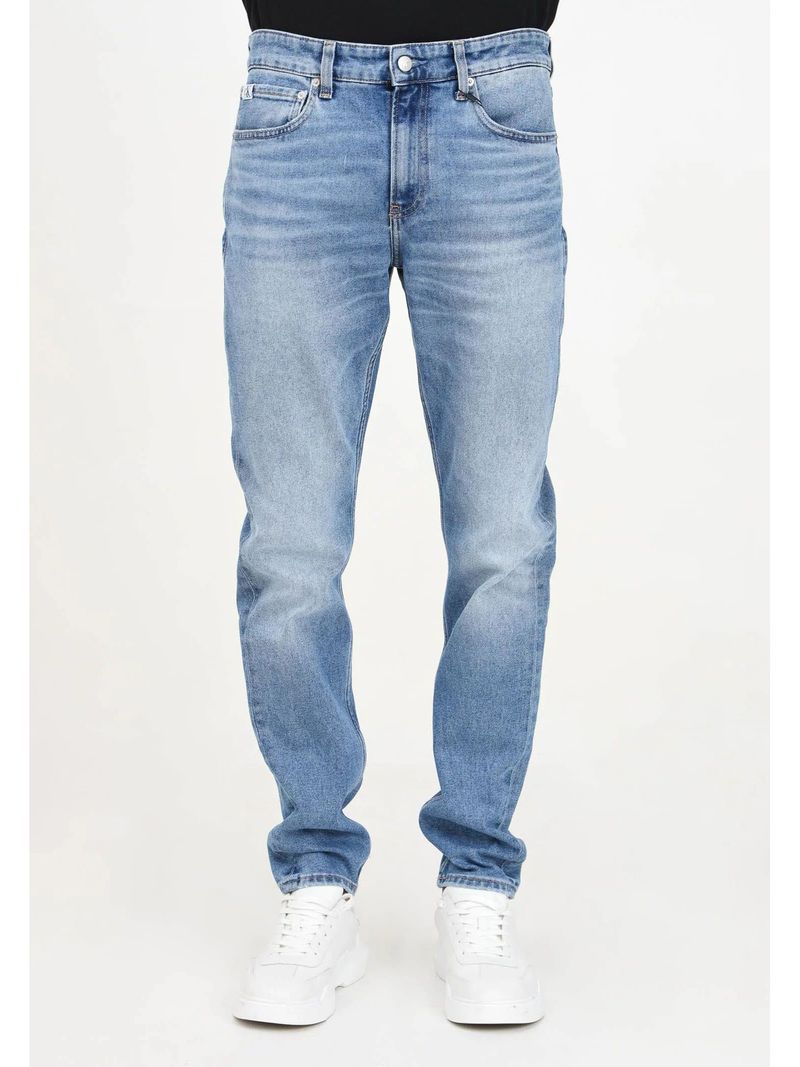 jeans-azul-slim-taper-efecto-destenido