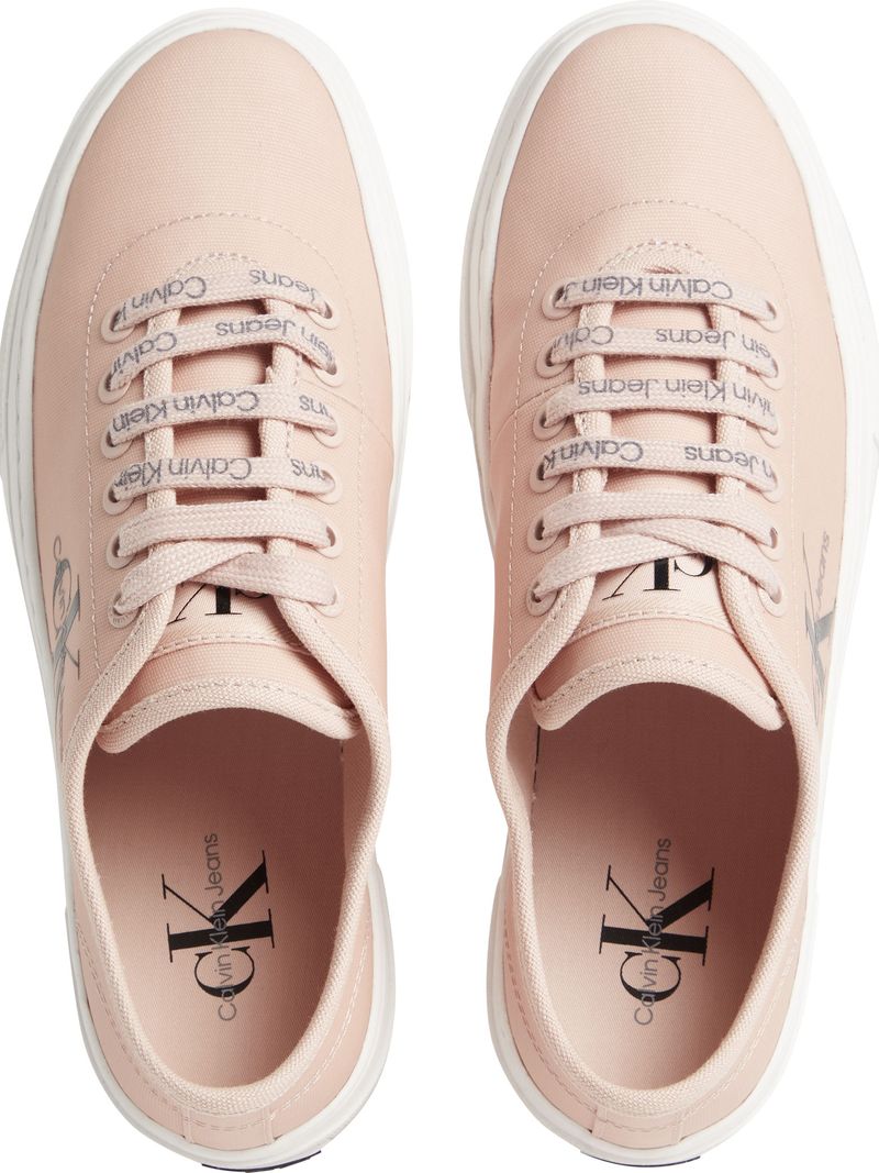 tenis-rosado-de-lona-reciclada-con-plataforma