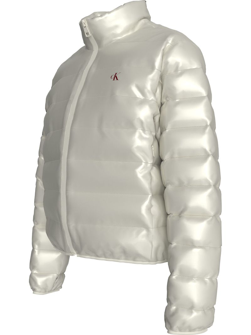 chaqueta-blanca-acolchada-plumon-brillo-ultraligero
