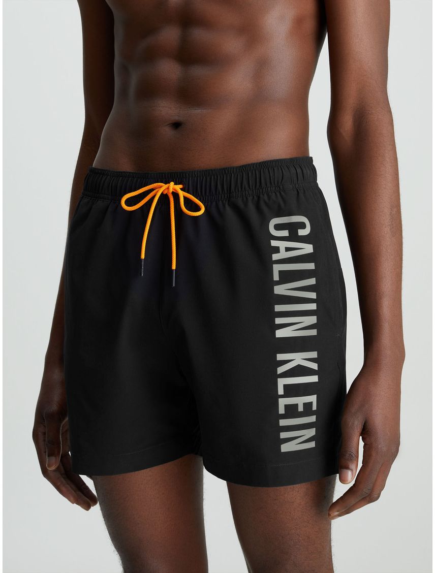 Bermuda Negro Con Logo