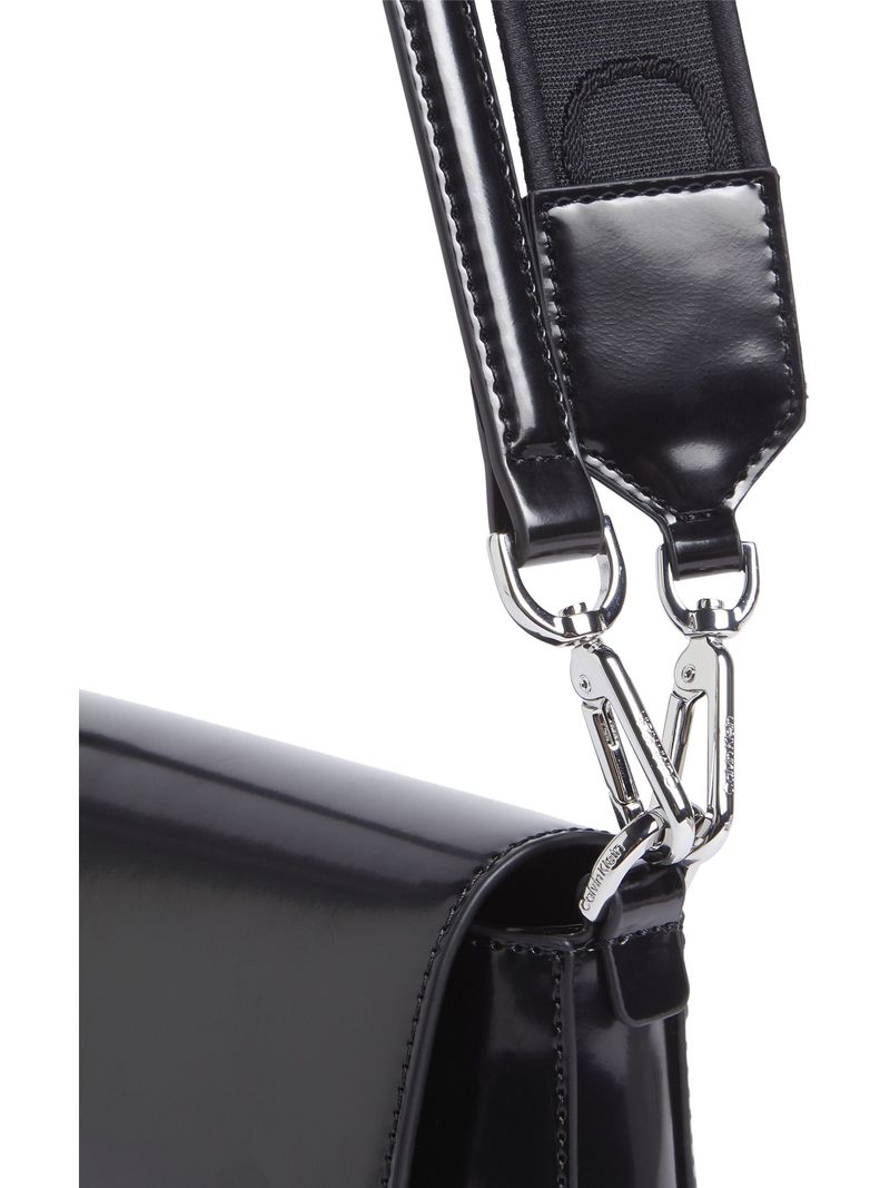 bolso-negro-hombro-convertible