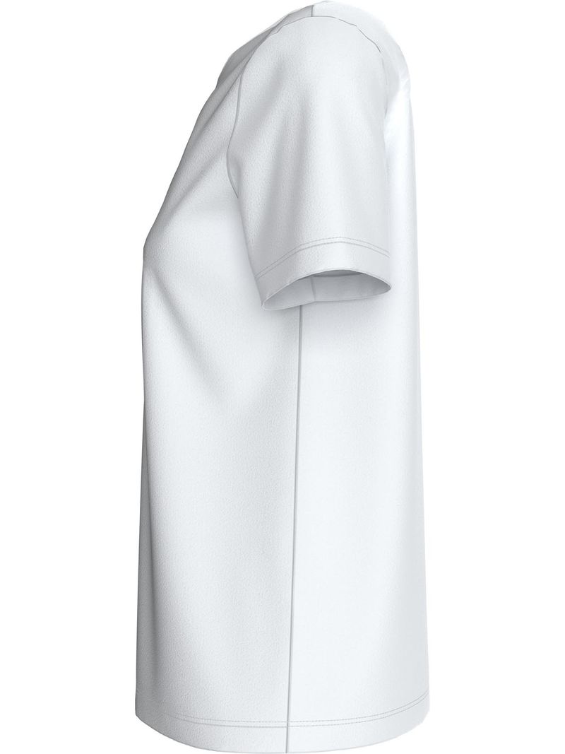 camiseta-blanca-de-algodon-con-insignia
