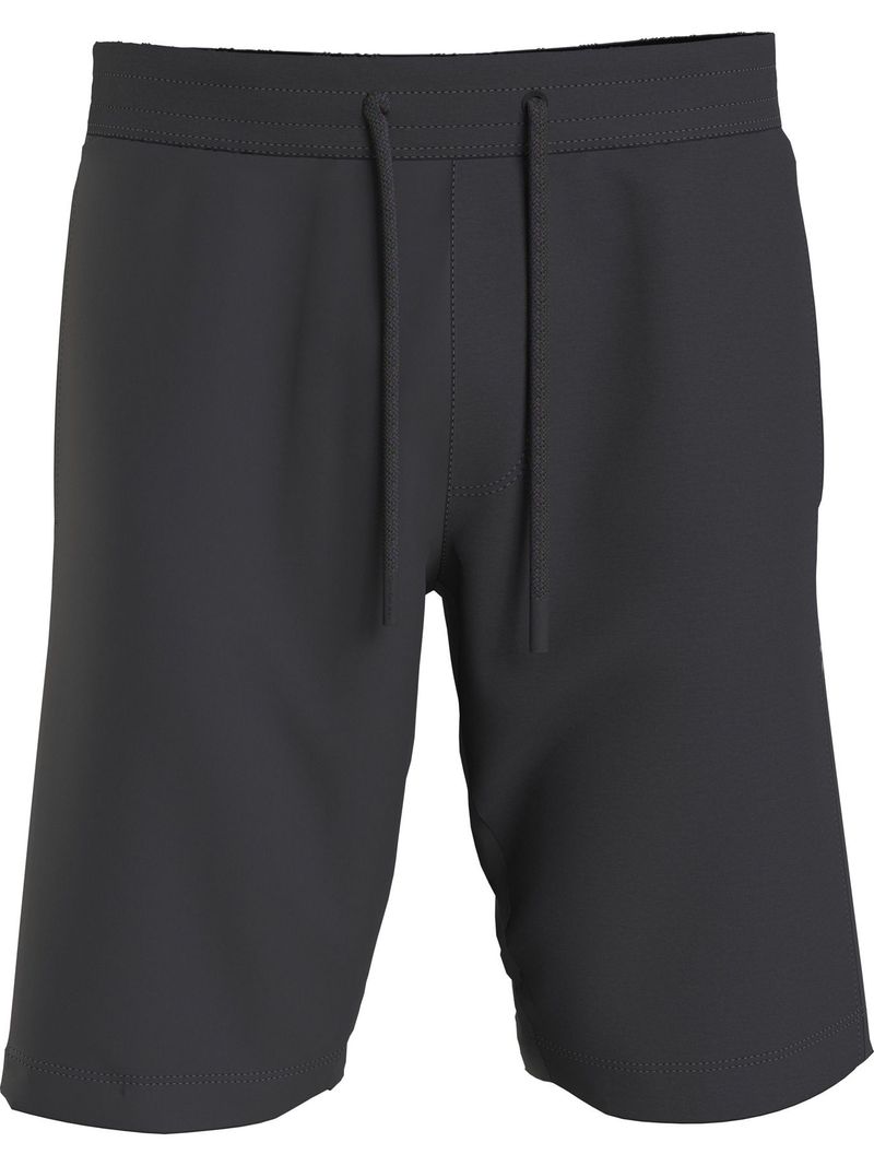 short-negro-con-cinta-distintiva-en-los-laterales