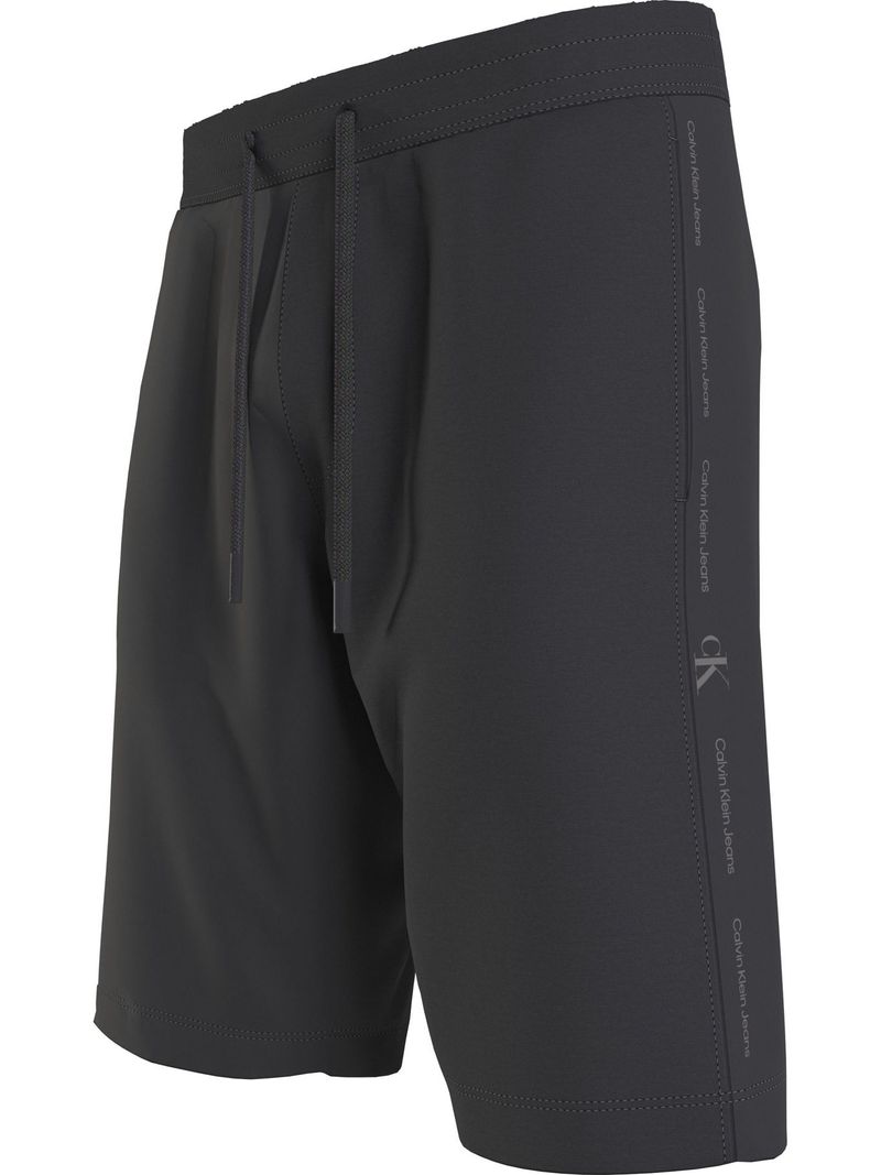short-negro-con-cinta-distintiva-en-los-laterales