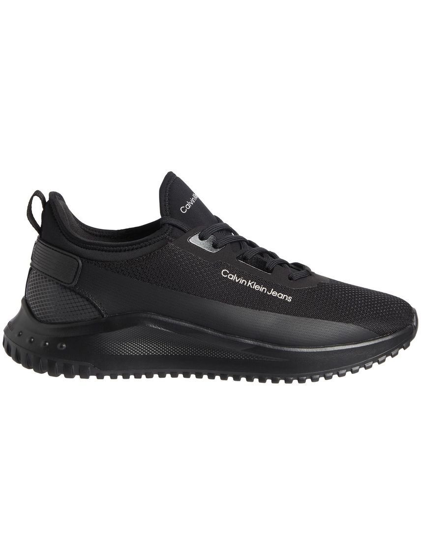 Tenis negro eva runner low multifuncional