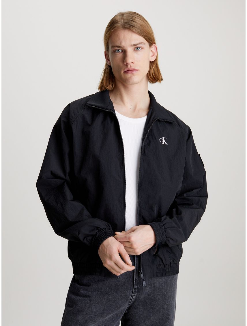 Chaqueta Negra De Nailon Estructurado Para Hombre