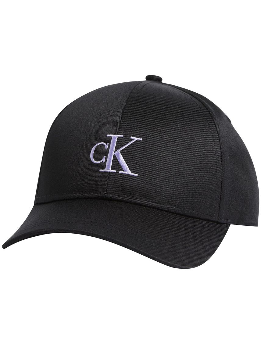 Gorra negra con monograma borao