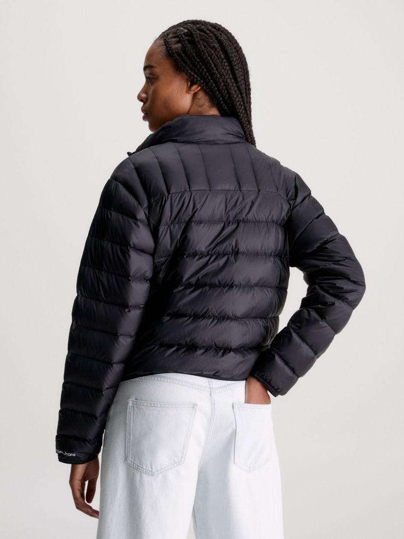 chaqueta-negro-de-plumas-ligera-para-mujer