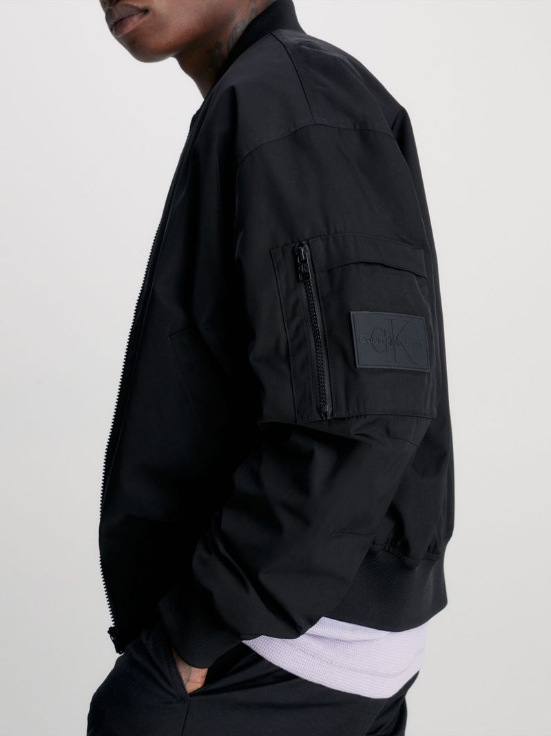 label-3