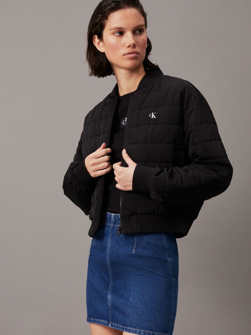 chaqueta-negra-bomber-acolchada