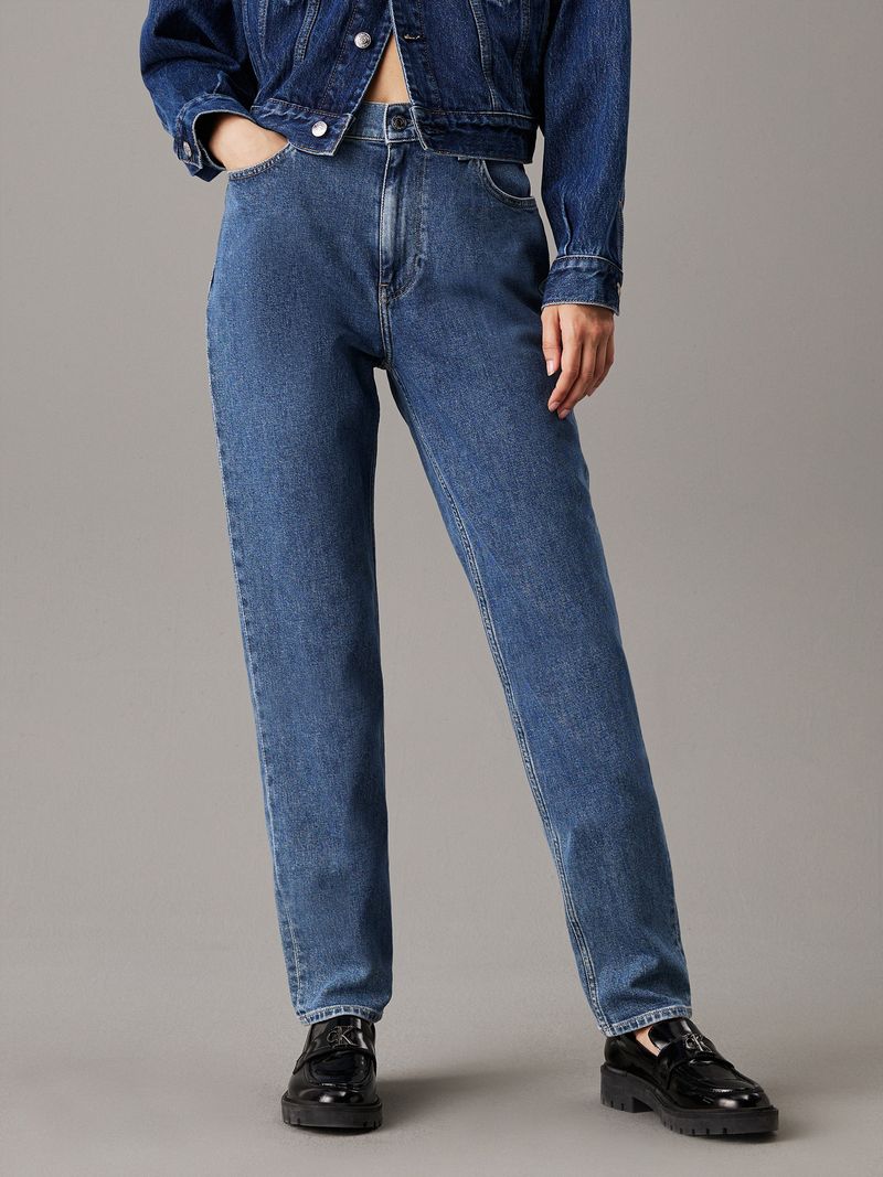 mom-azul-jeans