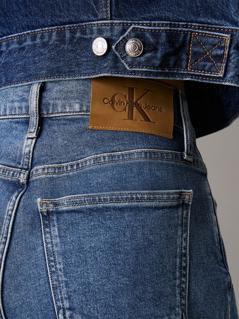 mom-azul-jeans