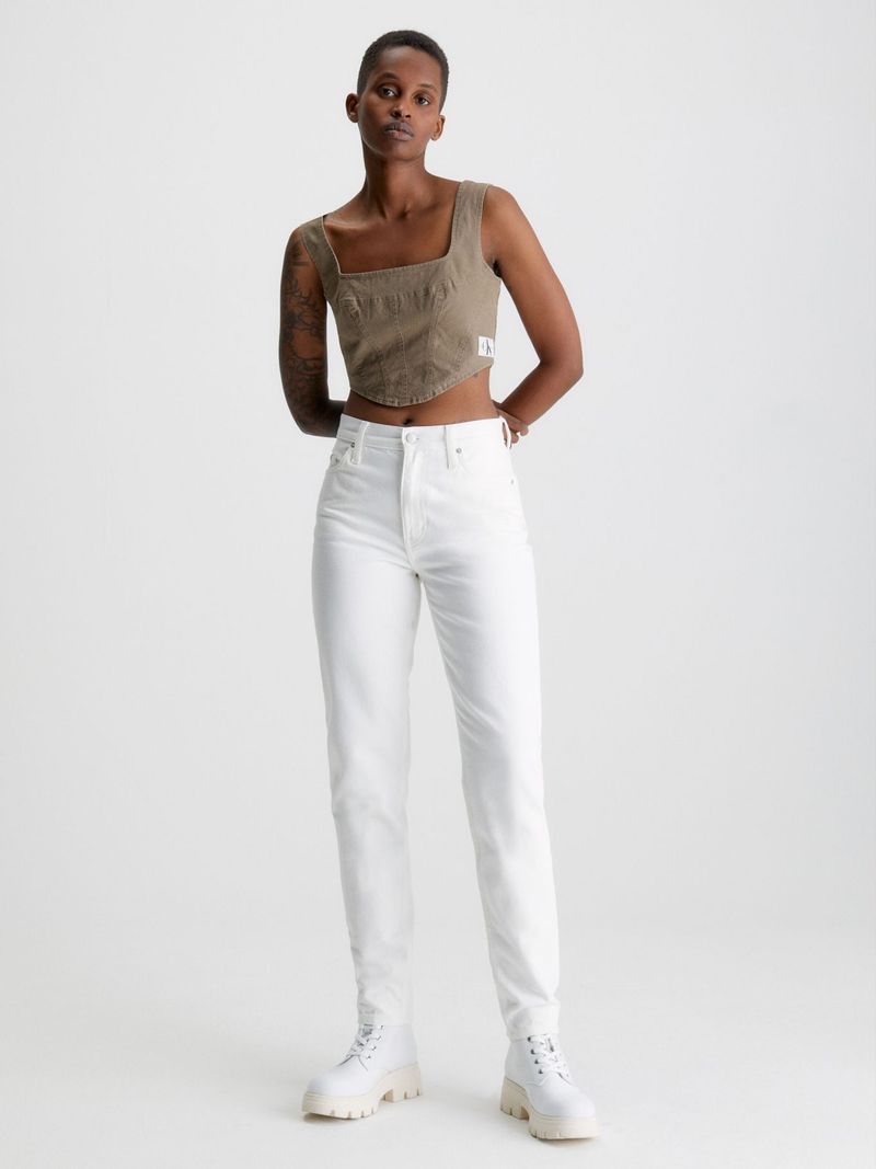 mom-jeans-blancos-estrecho-en-el-tobillo-para-mujer