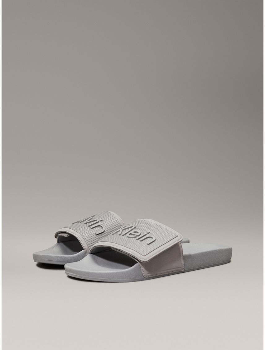 Sanalias gris con velcro