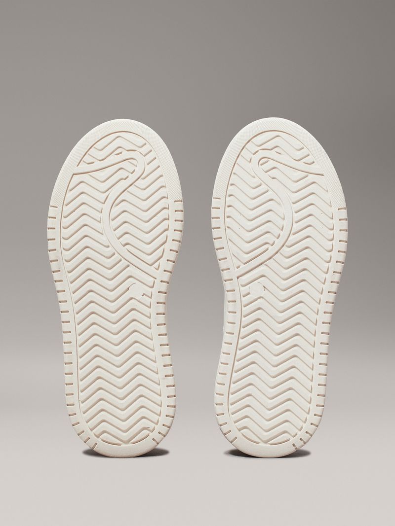tenis-beige-cordones-para-ninas