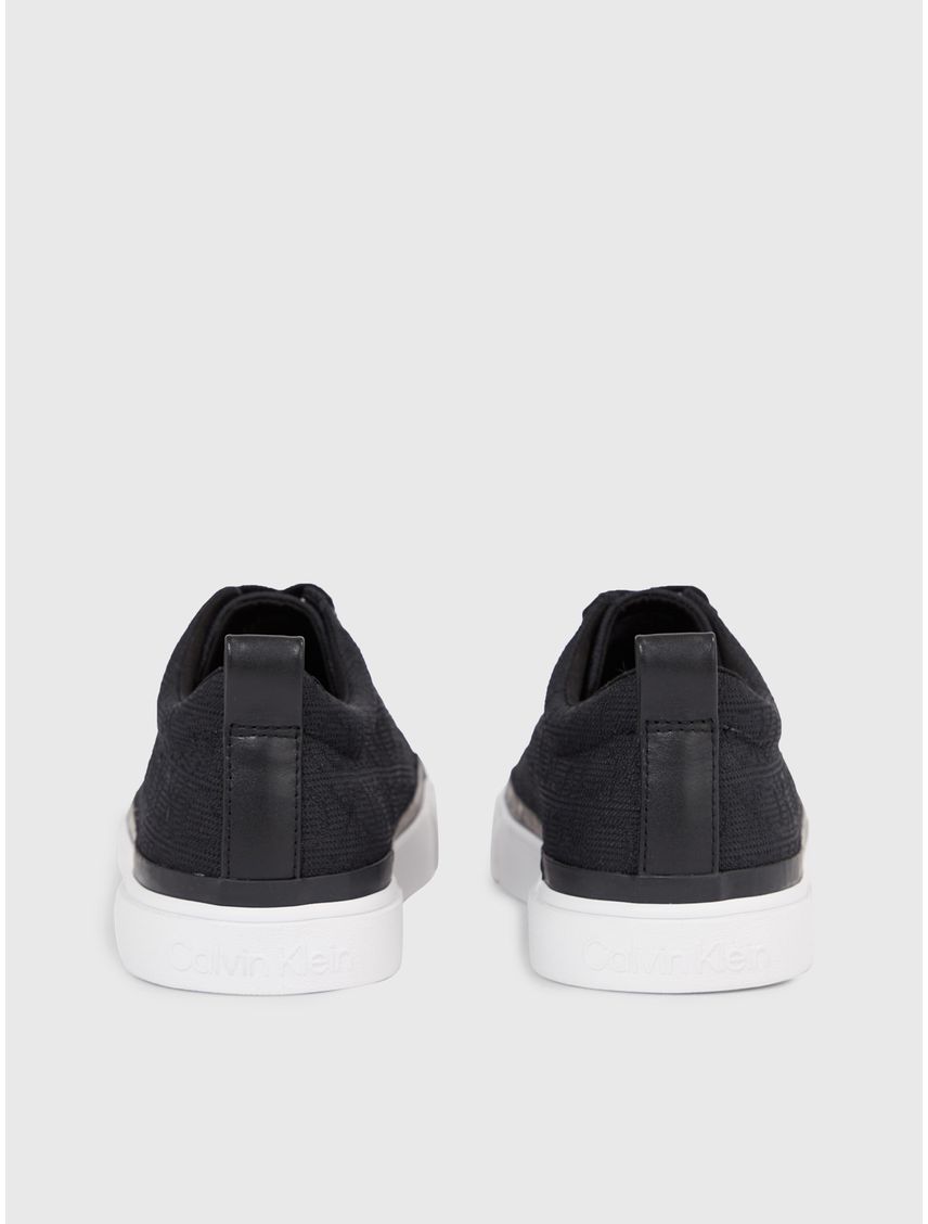 Tenis negro negro reciclados con logo
