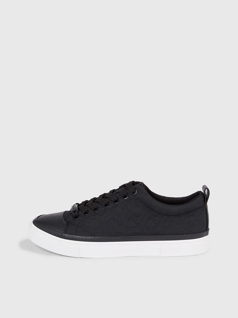 tenis-negro-negro-reciclados-con-logo